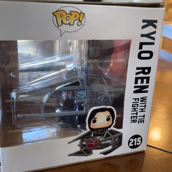 Star Wars Kylo Ren with fighter - Picture 4 of 5